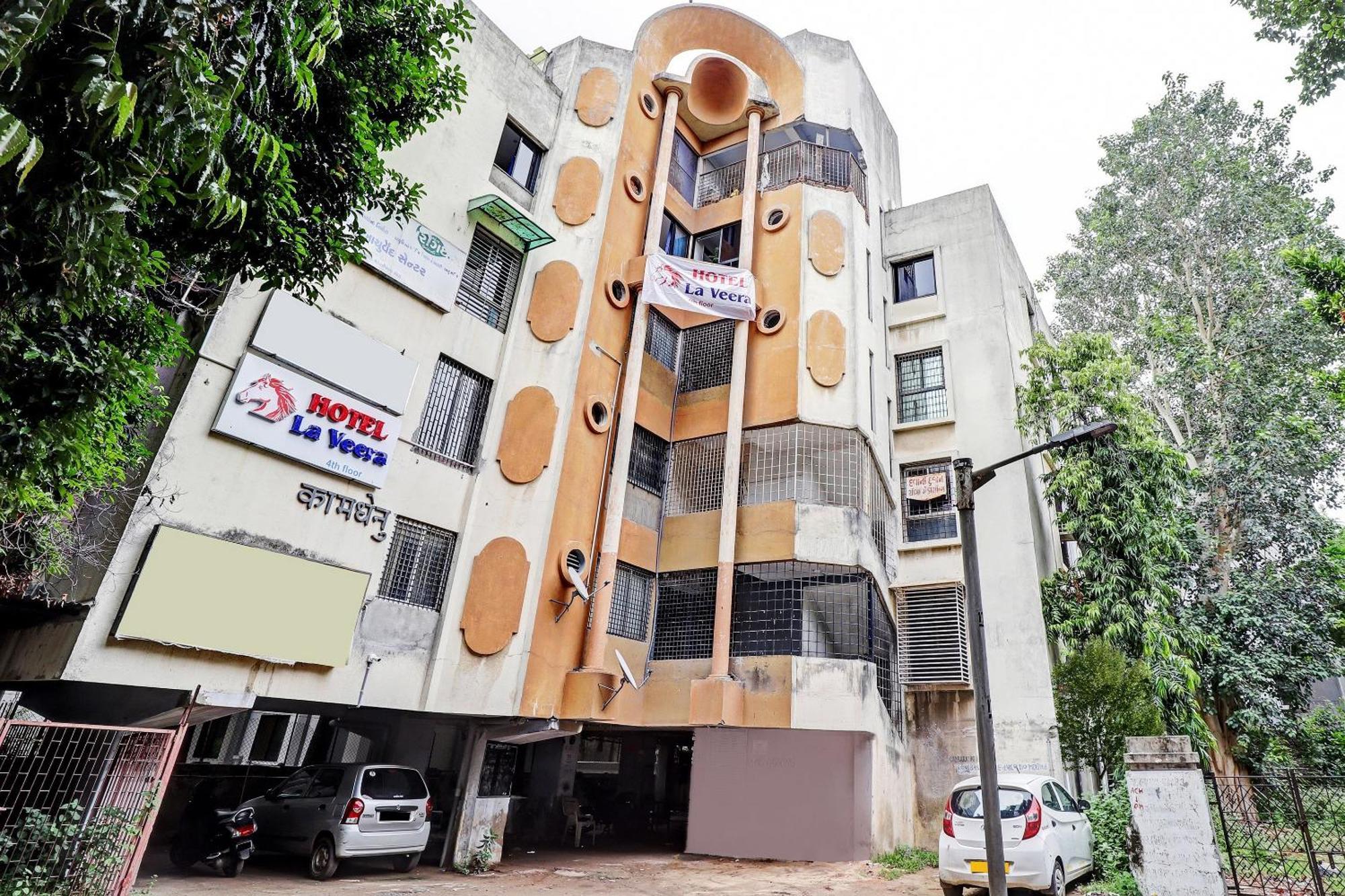 Hotel O La Veera Ahmedabad Extérieur photo